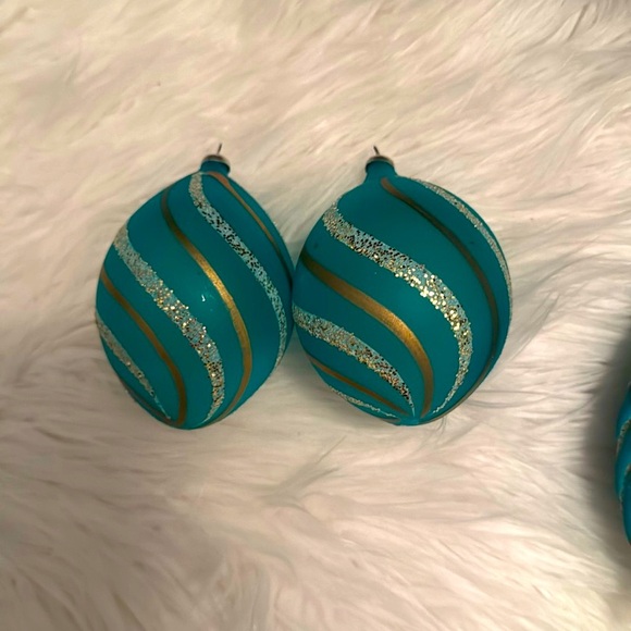 Vintage Glass ornaments (3) - Picture 2 of 6